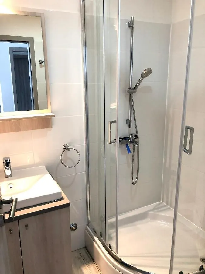 Πανσιόν Apartments Lucie Biograd Na Moru